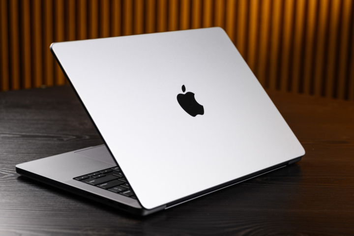 Apple's Upcoming MacBook May Choose Unexpected Chip Over M5