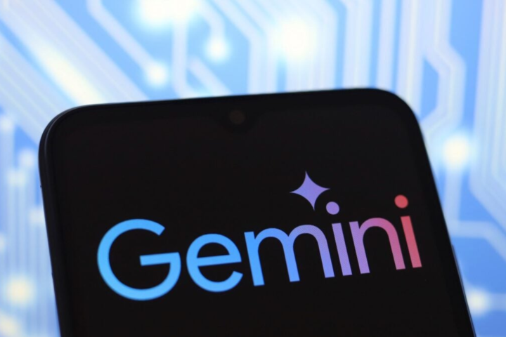 Google's AI Update: Text Access Sparks Privacy Concerns