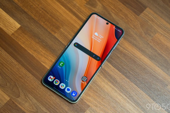 Samsung Galaxy Z Flip 7 Shines with Vibrant Color Options