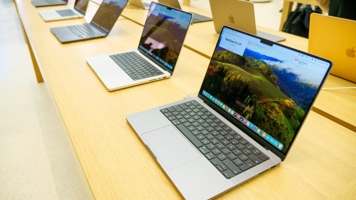 Apple's Shift Beyond Intel: Why Fewer MacBook Releases Matter