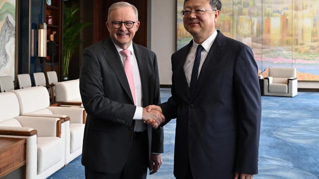 Australia PM Albanese Begins China Trip with Trade Focus