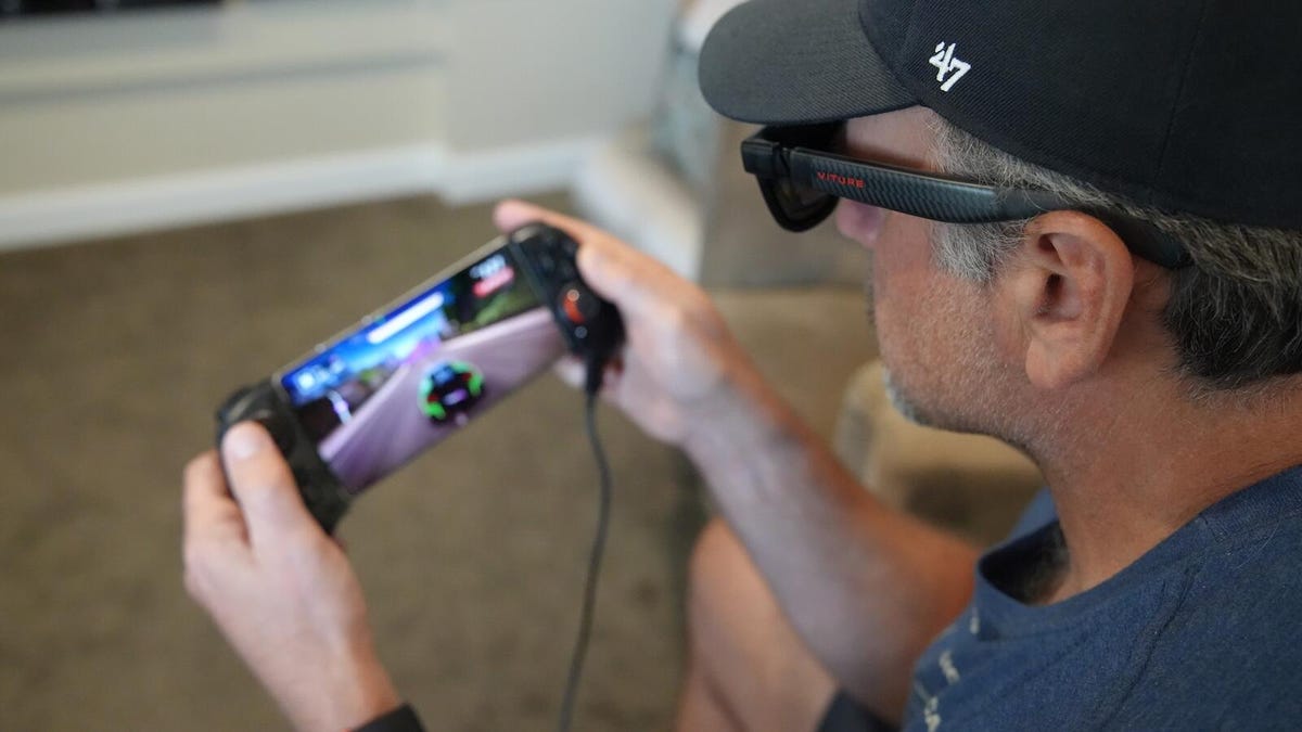 Discover the Future of Work and Travel with XR Glasses