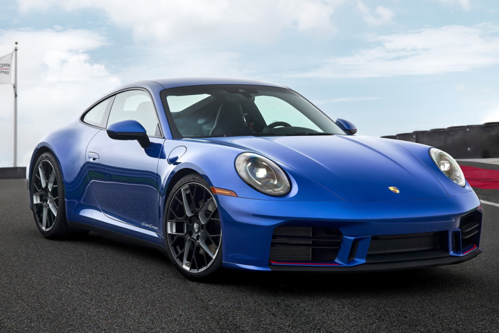 Exclusive Look: 2026 Porsche 911 Carrera T Club Coupe Unveiled