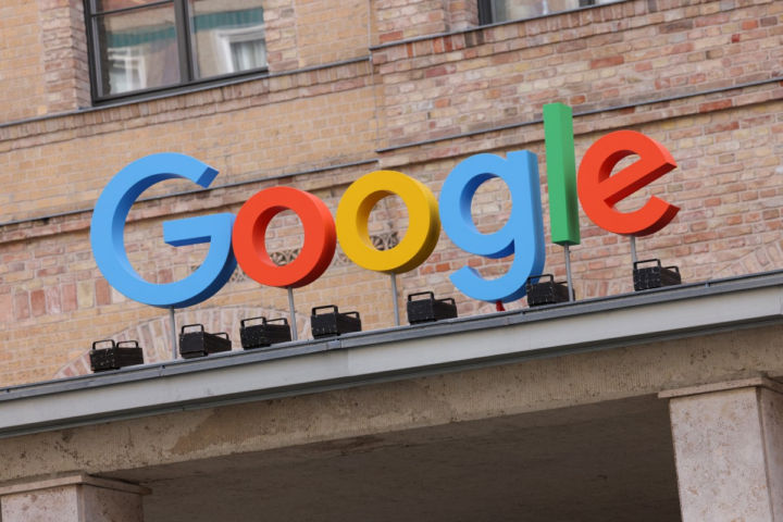 Experience Virtual Fashion Fitting with Google's Innovative AI Technology
