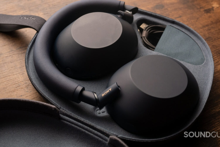 Sony WH-1000XM6 Headphones Facing Durability Issues with Hinges