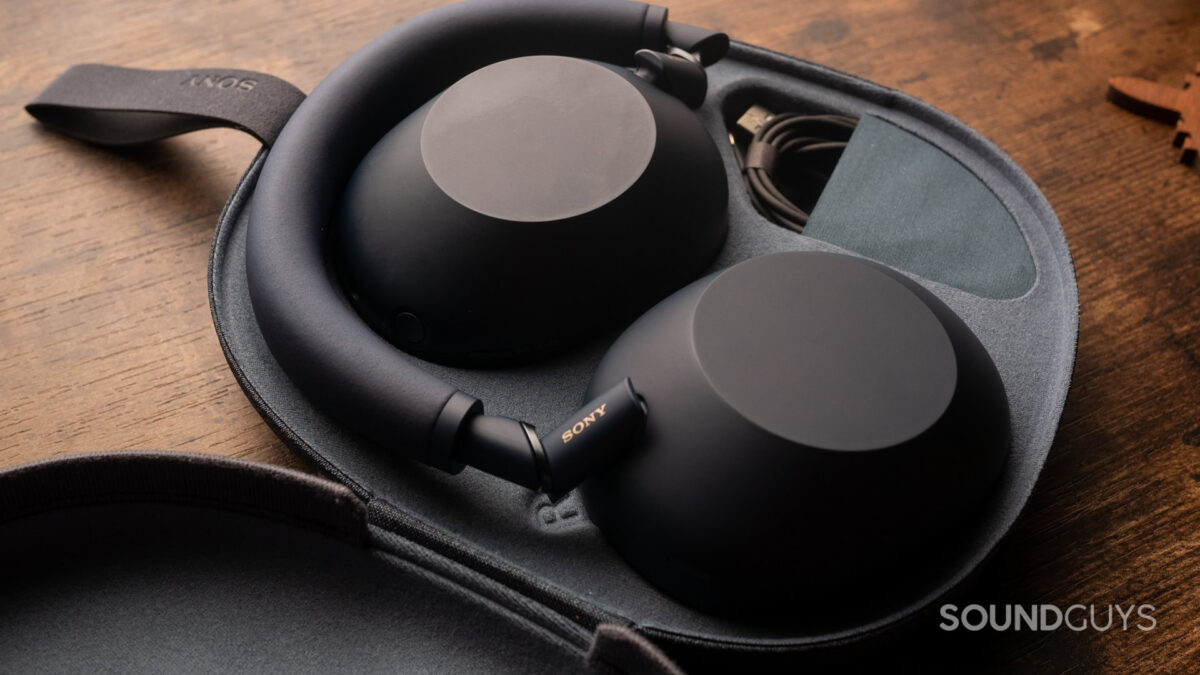 Sony WH-1000XM6 Headphones Facing Durability Issues with Hinges