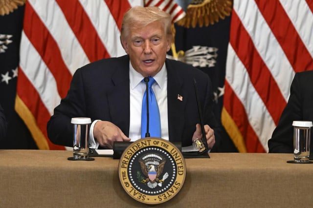 Trump Secures Trade Agreement with Pakistan, Discusses Future Oil Sales to India