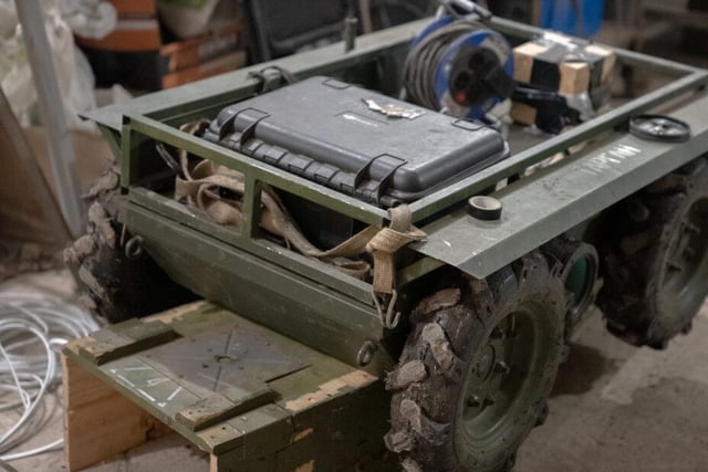 Ukrainian Forces Innovate with Drones to Capture Opposing Soldiers