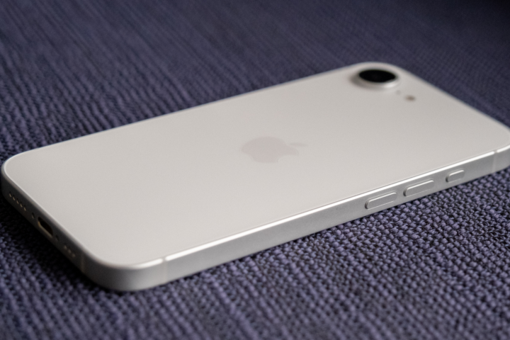 iPhone 17 Air Leak Highlights Potential Design Weakness