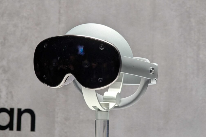 Samsung Set to Launch Rival to Apple's Vision Pro Headset