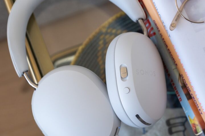 Top Black Friday Deals on Bose, Sony, and Apple Headphones