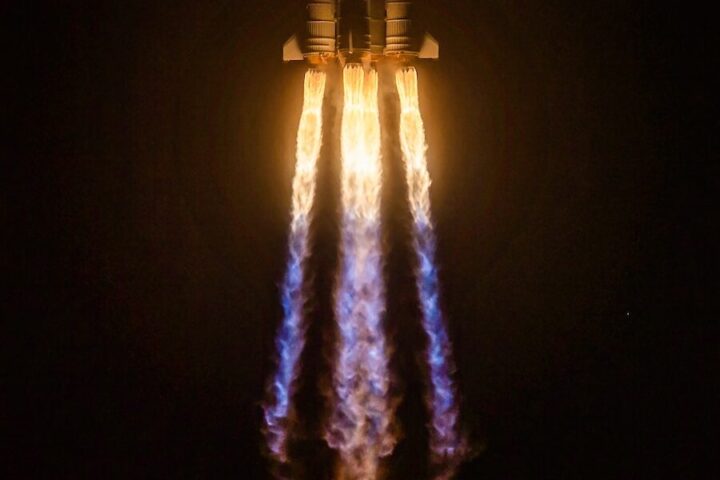 Consequences Urged for NASA Delays as China Advances in Space Race