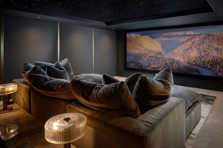 Home Cinema 2026: HDR Trends, AVR Revival, OLED Leadership