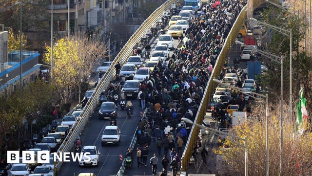 Iran's Nationwide Demonstrations Continue Amid Economic Struggles