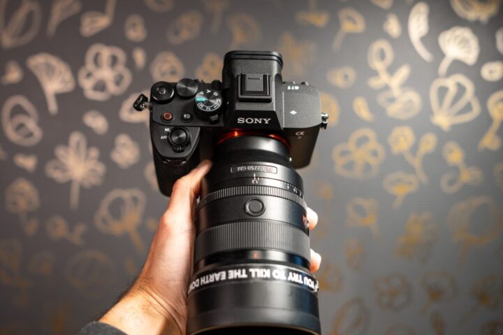 Sony A7 V Revolutionizes Silent Photography with Advanced Sensor Technology