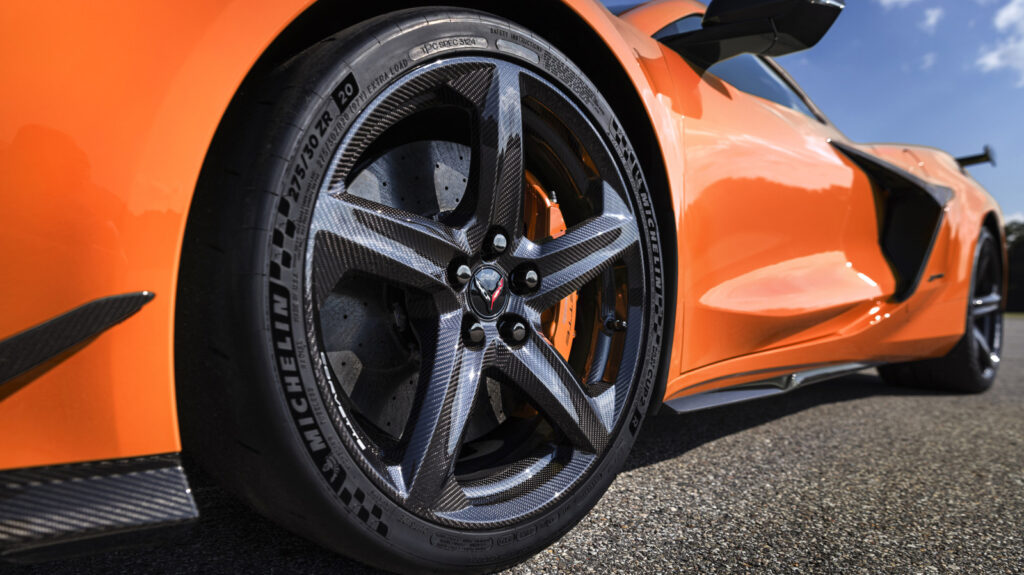 Chevy Corvette Carbon Fiber Wheels: Weighing Benefits and Drawbacks