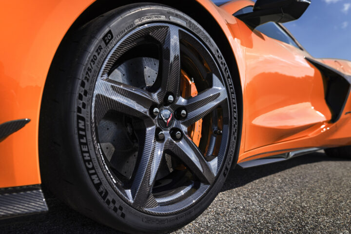 Chevy Corvette Carbon Fiber Wheels: Weighing Benefits and Drawbacks