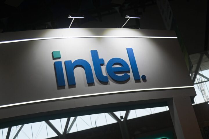 Intel Shares Surge: Evaluating the Success of the Turnaround Strategy
