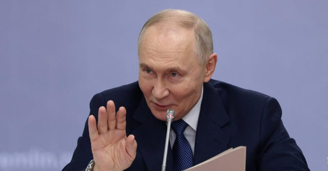 Trump Proposes Peace Initiative to Integrate Putin