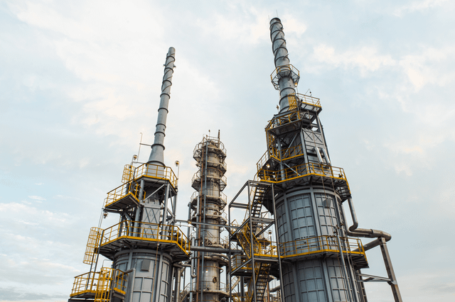 Ukrainian Aerial Devices Target Russian Krasnodar Krai Oil Facility