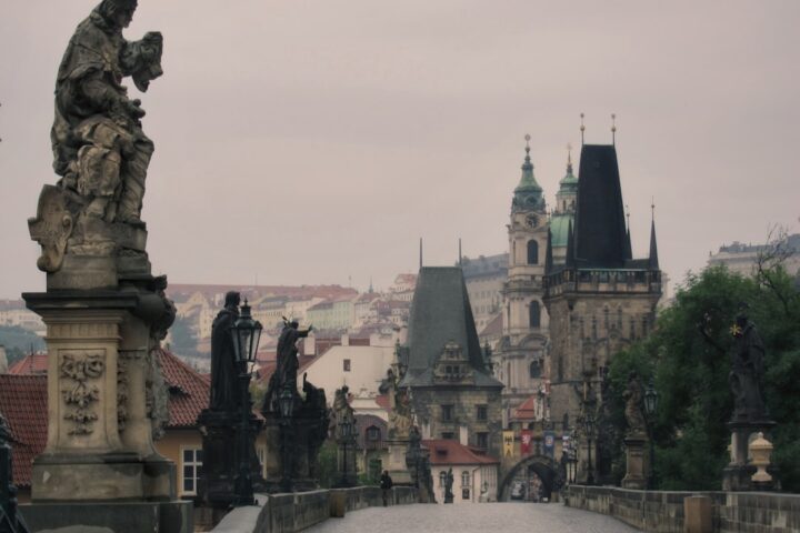 Charles Bridge Prague: The Complete Visitor Guide