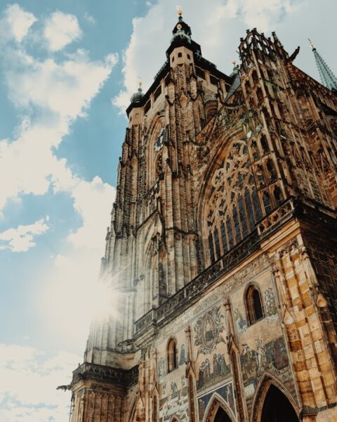 Prague Castle: The Complete Visitor Guide (2026 Tickets & Tips)