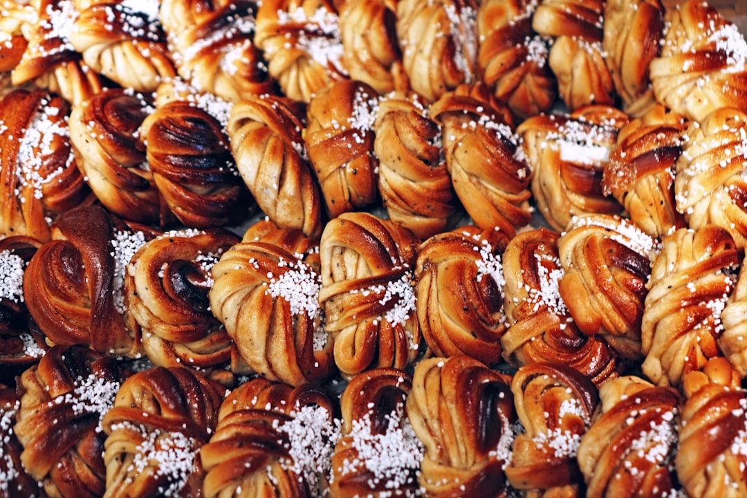 Traditional Czech Dishes — chimney cake sweet pastry